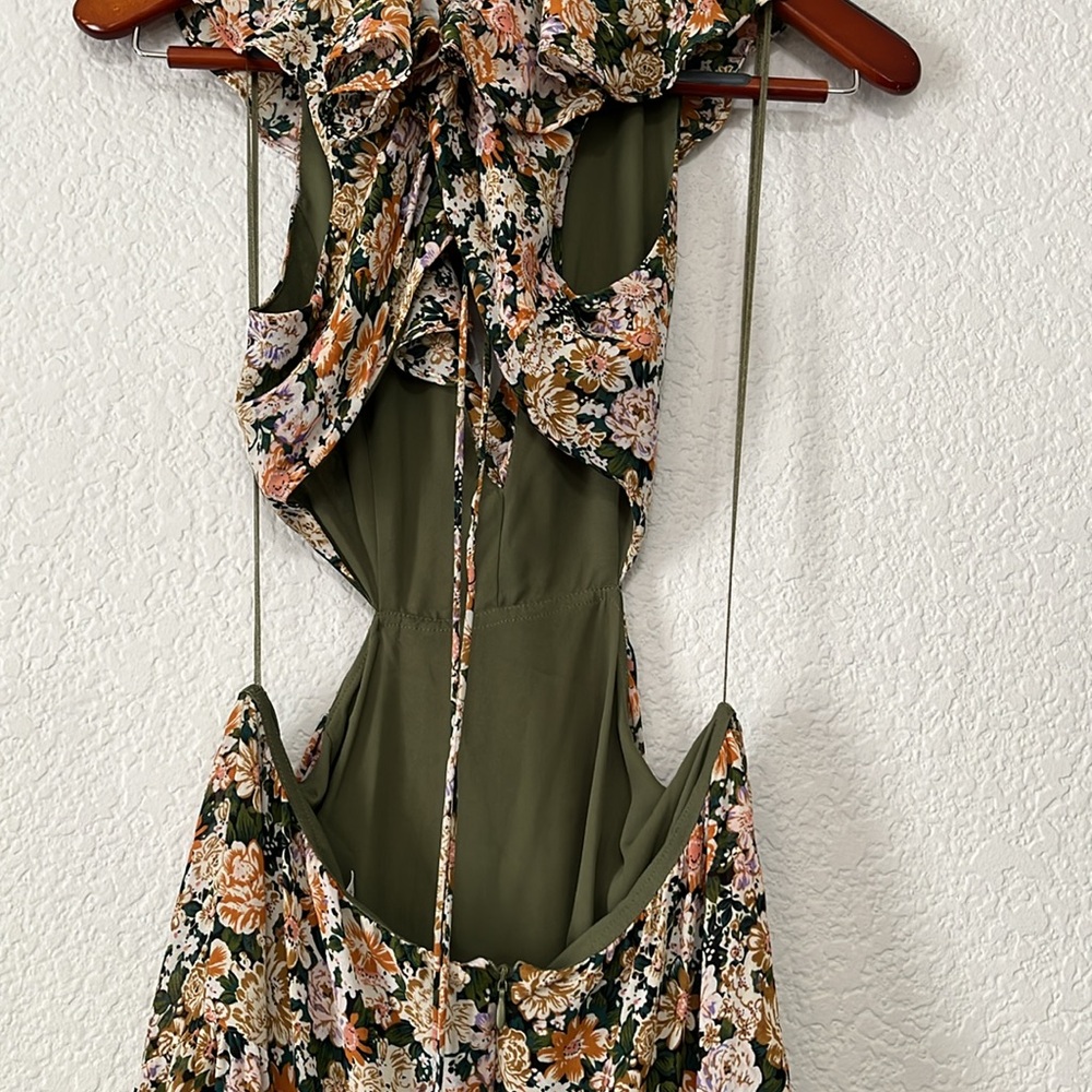 ASTR Floral Print Cutout Maxi Dress - Picture 12 of 17